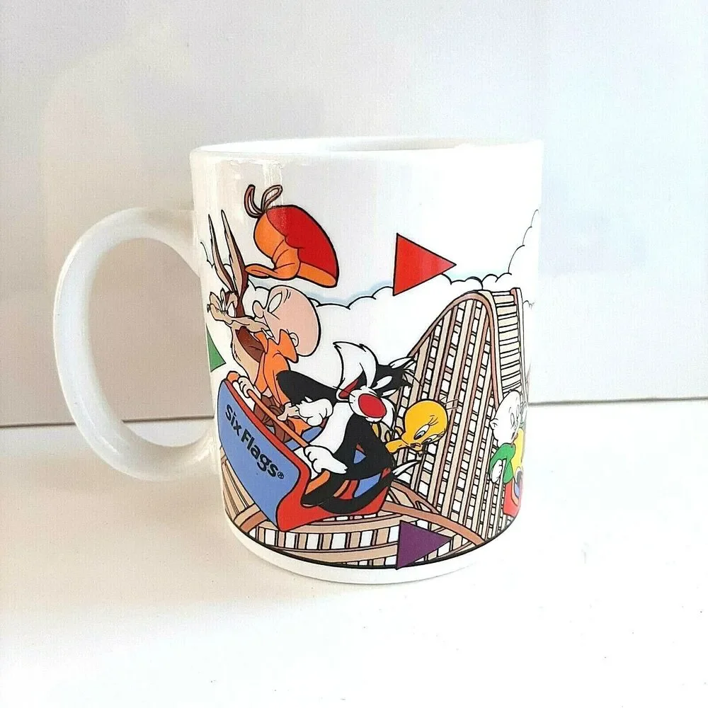 Looney Tunes  I LOVE GRANDMA Six Flags Coffee Mug Cup Bugs Taz Tweety